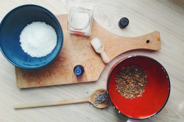 A simple guide Soothing homemade sea salt bath for tired feet